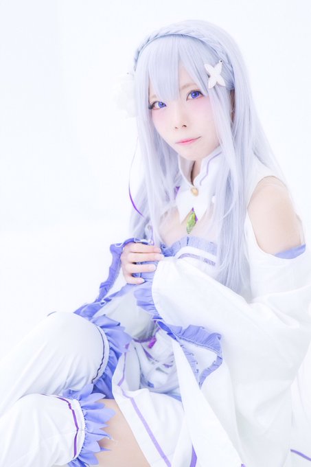 《Re:ゼロから始める異世界生活》「私の名前はエミリア。ただのエミリアよ。」--------エミリア:たらレム:天宮みつ 《Re:ゼロから始める異世界生活》「私の名前はエミリア。ただのエミリアよ。」--------エミリア:たらレム:天宮みつ