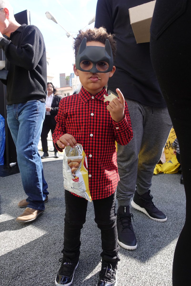 My handsome boy #batman ???? #sebastiantaylorthomaz https://t.co/45JmD2wnVY