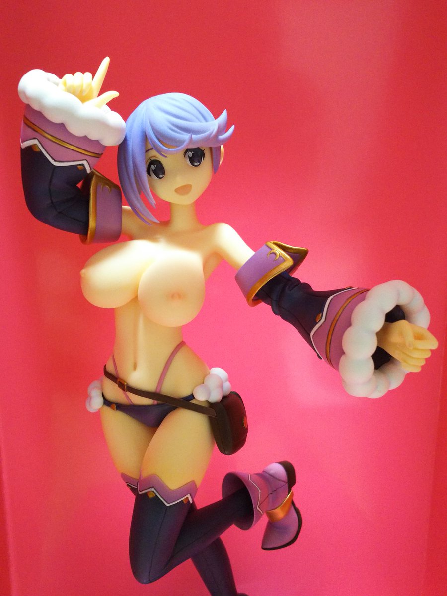ビキニウォリアーズよりロリ巨乳魔法使いのメイジちゃんです❤❤ピンクで綺麗な乳首です❤華奢なのにお尻の肉付きはむっちりです ビキニウォリアーズよりロリ巨乳魔法使いのメイジちゃんです❤❤ピンクで綺麗な乳首です❤華奢なのにお尻の肉付きはむっちりです
