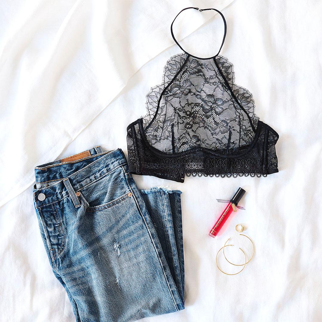 Fact: Lace makes the look. #XOXOVictoria https://t.co/gWoYKe4F7v https://t.co/NRhmZCybKf