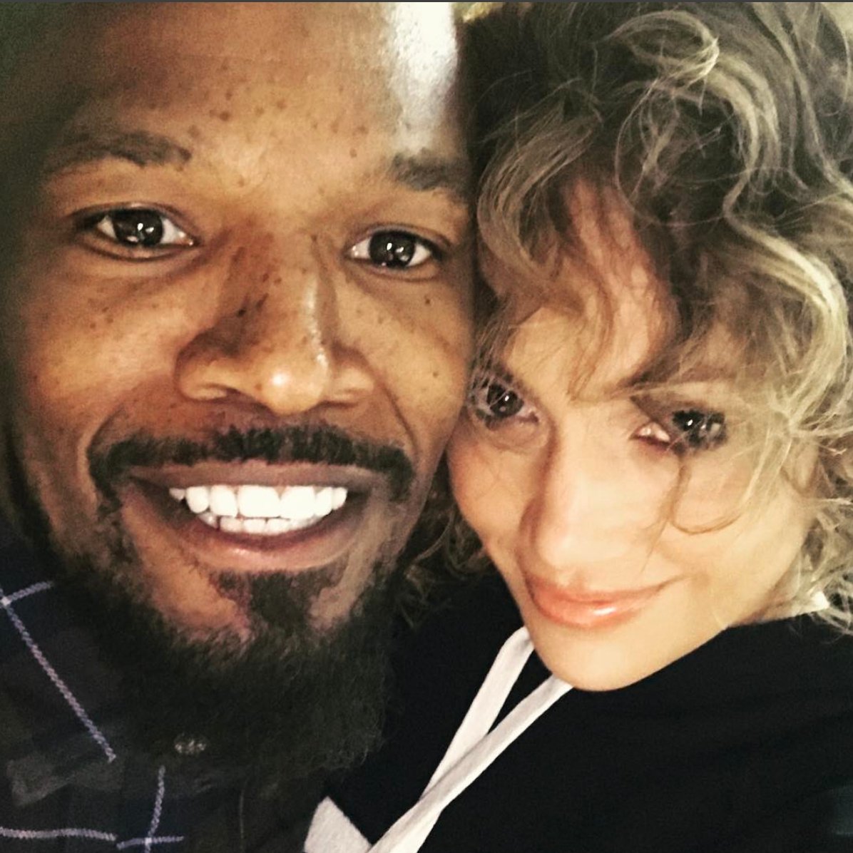 Always lots of laughs when you run into this guy!! @iamjamiefoxx #reunion #inlivingcolor #flygirl https://t.co/M8fKFKCGmz