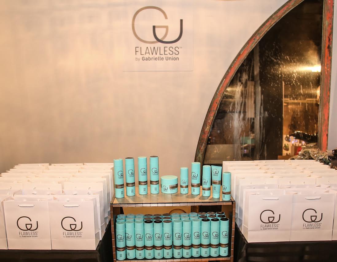 We have a sneak peek of my @flawlesshairday line set up at our pop-up!!! Come by and get feeling Flawless. ???? https://t.co/8pAOH7eojc