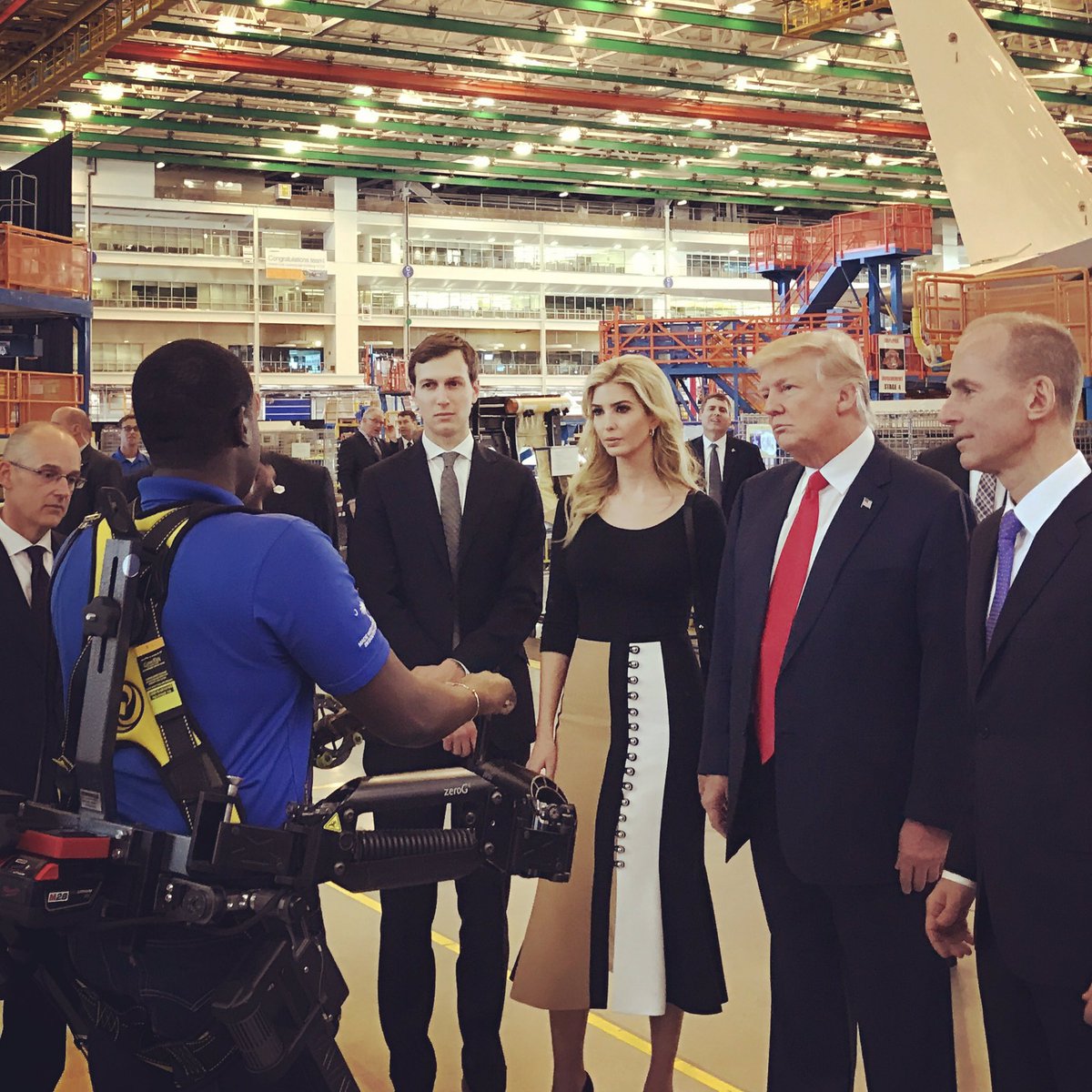 Visiting @boeing in South Carolina with @realdonaldtrump today https://t.co/HrWvsjpiPE