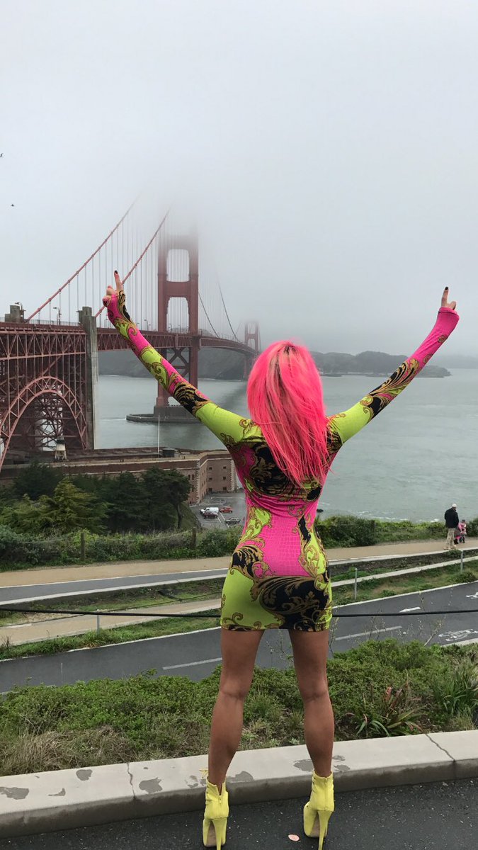 San Francisco, California #Pink! ???????? https://t.co/JzeEfMslKs