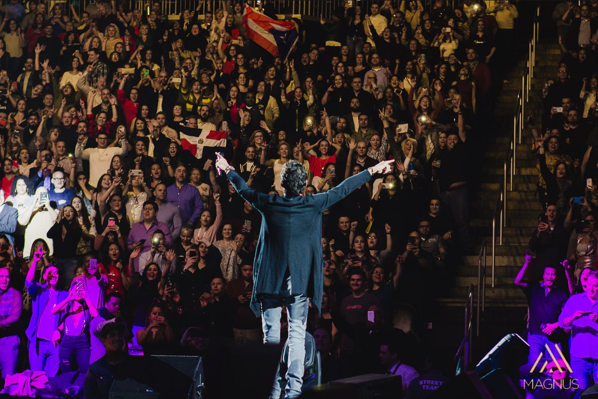 #MiGente, thank you for such a wonderful night. See you soon #NewJersey! #MarcAnthonyLive #Tour2017 https://t.co/vIncdptKQU