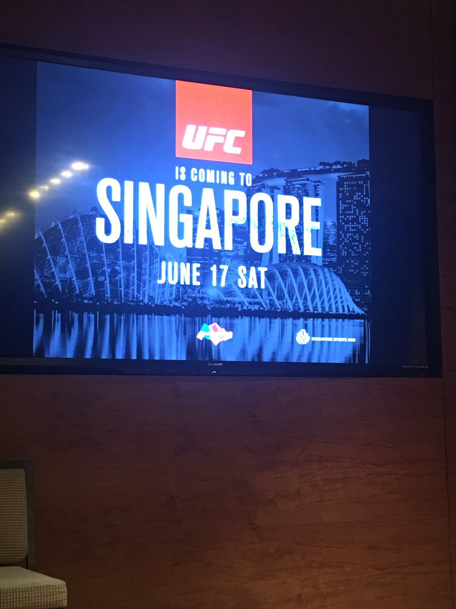 Guess what Singapore!! @UFC_Asia @ufc https://t.co/SMS8rH2UNE