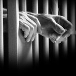 Man convicted in 1975 death of newspaper boy dies in prison