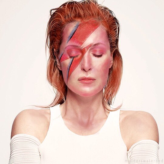 How cool is this?! #Bowie 
(photo edit @LaKroixDesign) https://t.co/BPuXGg8OMs