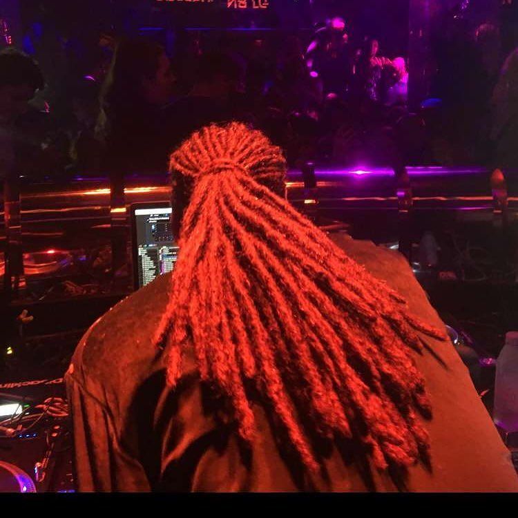 Don't bother me I'm working ???????????????? https://t.co/8INe09JDWT https://t.co/Rap1uLnQE8