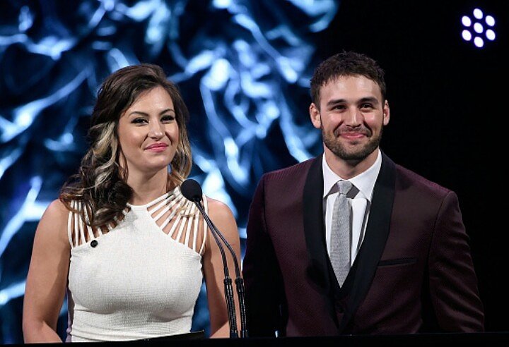 RT @ryanaguzmanews: @ryanaguzman and @mieshatate present the Fight of the Year award during the #MMAAwards https://t.co/nl2o6FOgDh