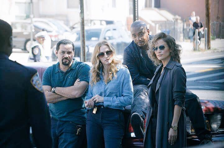 RT @WannaBeLikeJLo: @JLo #ShadesOfBlue ???????????? 
let's keep it trending all night long!! https://t.co/65Y5wsJavl