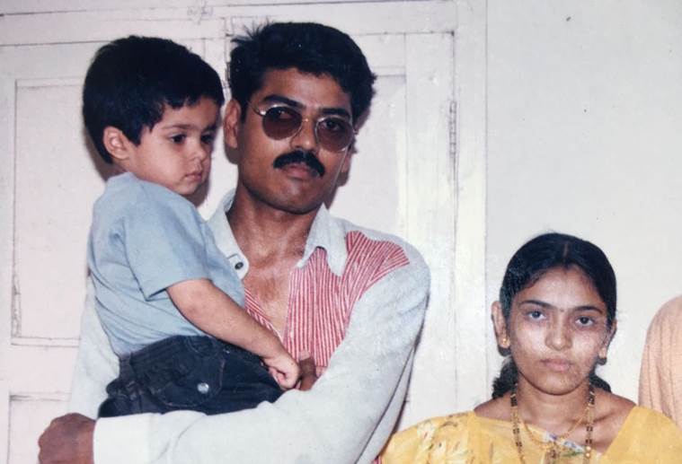 RT @parul_sehgal: Harnish Patel, with his wife and child. https://t.co/qYww2WzXlT