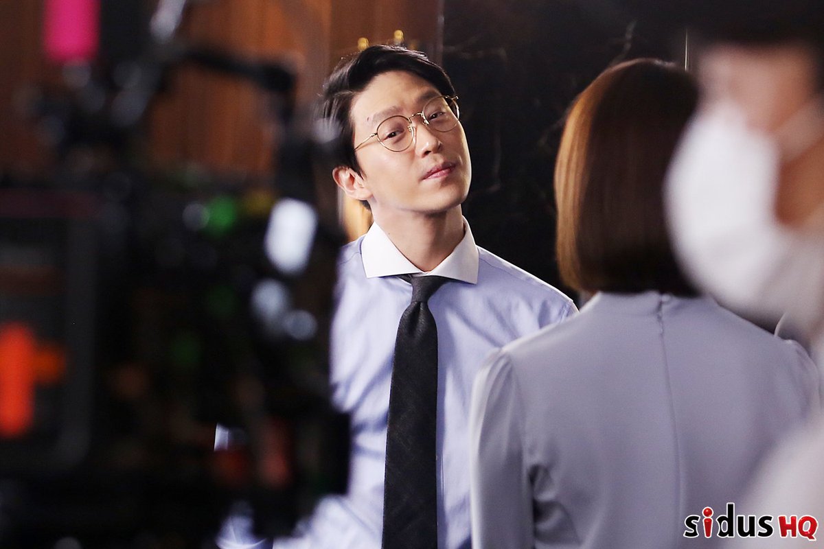 엄기준 피고인 차민호 지성 생겼다 연기 직거래만 sidushq_ent