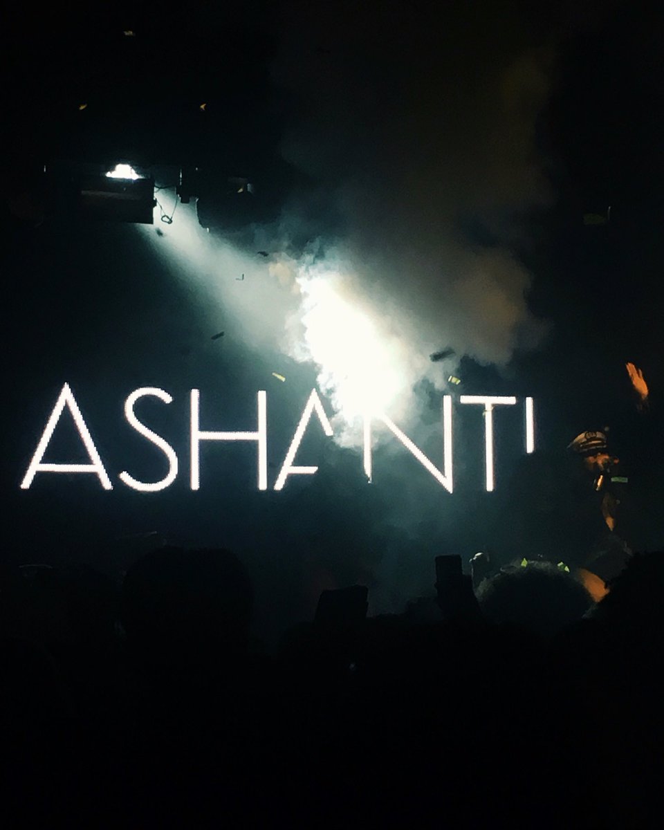 RT @KtBoo_: Best #InternationalWomensDay watching the goddess @ashanti with my gals ???????????? https://t.co/gnMGKchSZo