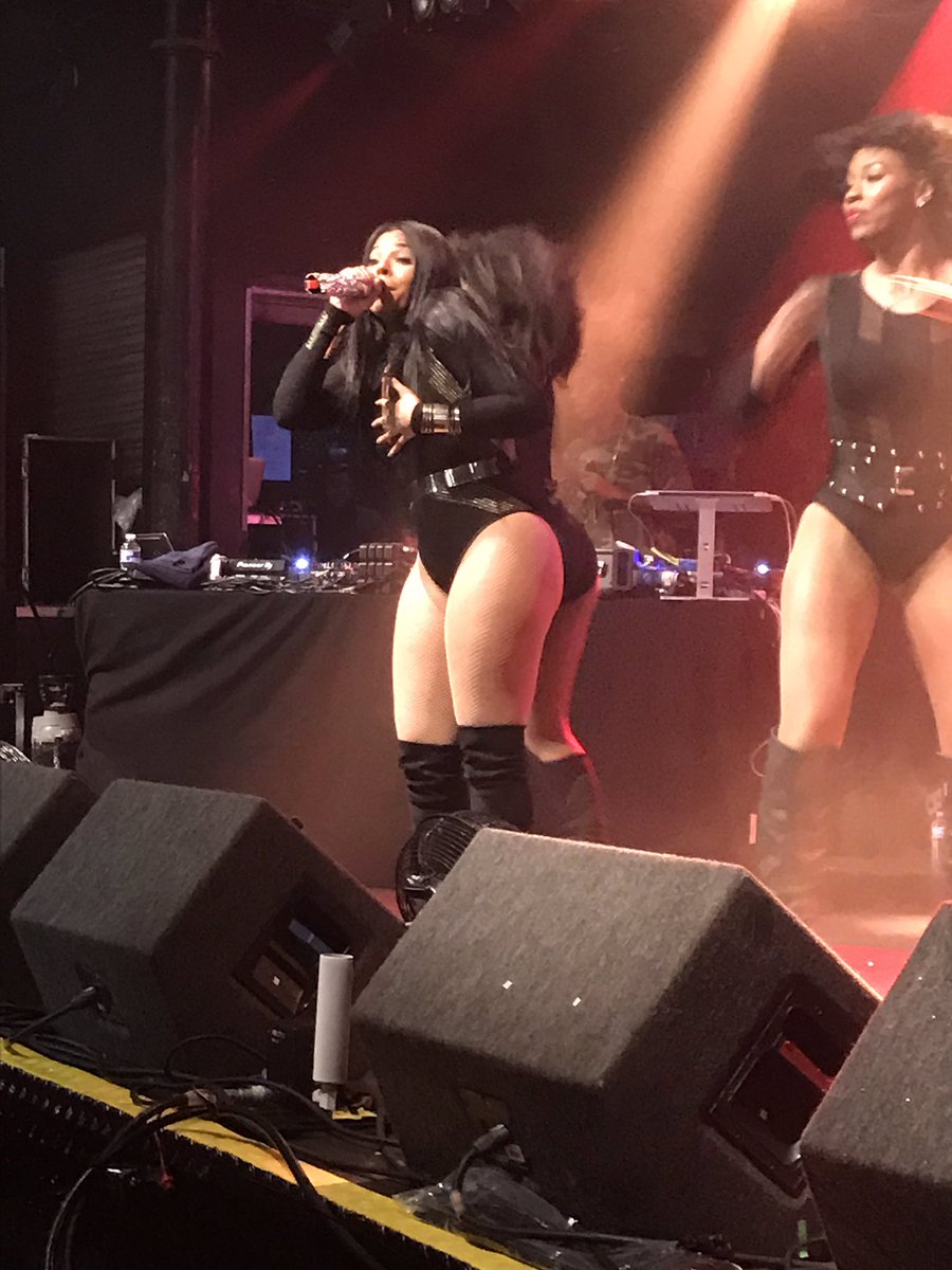 RT @Dexta_88: @ashanti was epic last night #RockCity #Nottingham https://t.co/z6oGL6qXMb