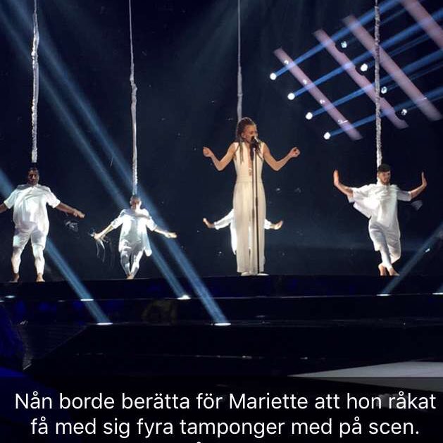 Jag vidhåller att det ser ut mensskydd men go Mariette!!!  #melfest 