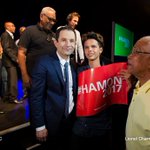Aux Antilles, Hamon engrange les soutiens mais pas de notoriété Aux Antilles, Hamon engrange les soutiens mais pas de notoriété