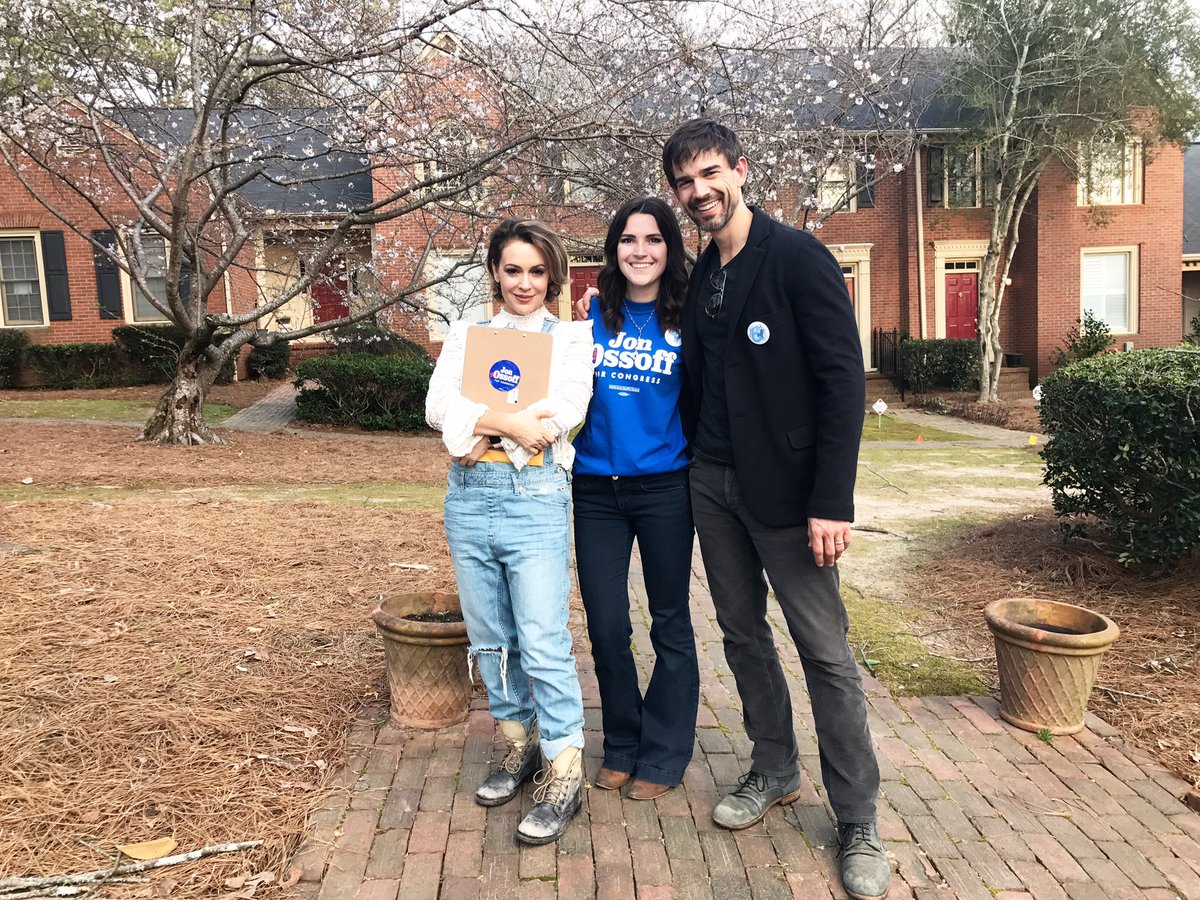With @ChrisGorham canvassing for @ossoff. Early voting starts today!#FlipThe6th https://t.co/8zK6xWHfnh
