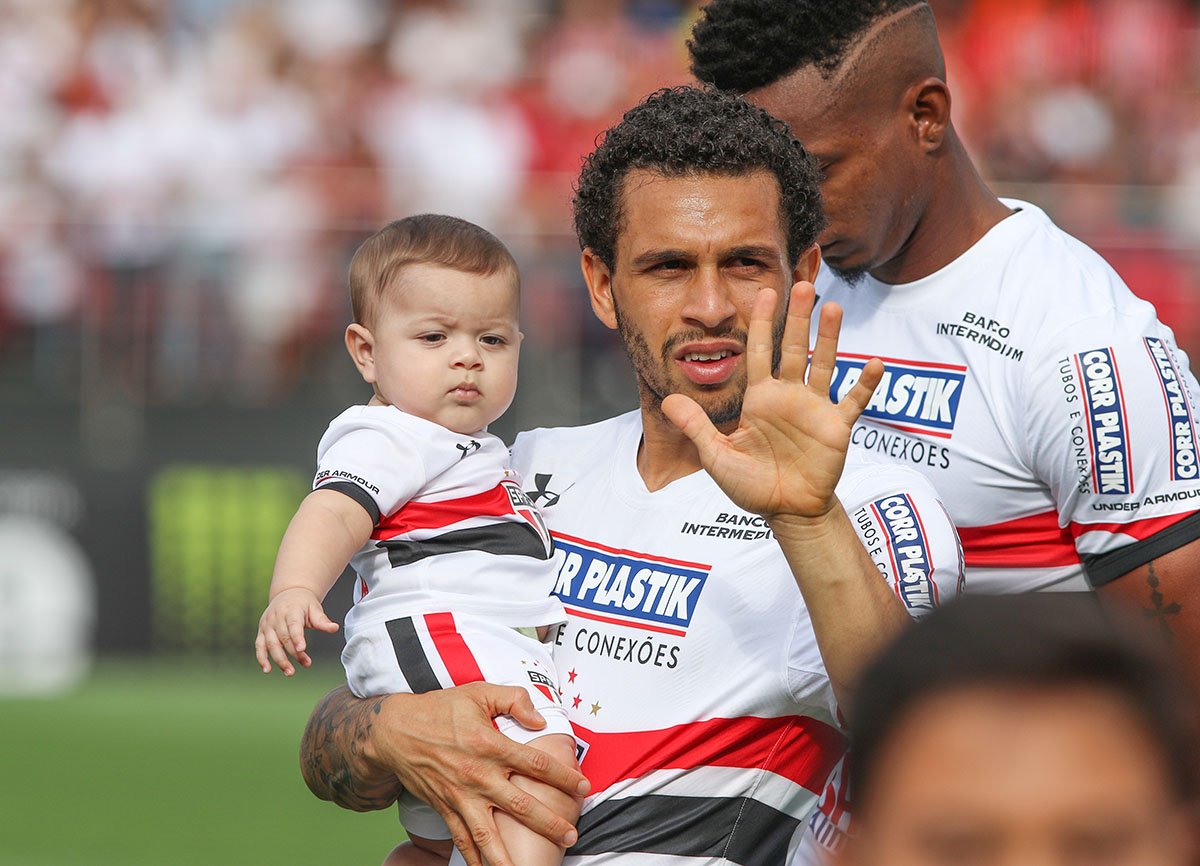 RT @SaoPauloFC: Eu no Morumbi: São Paulo x Corinthians

https://t.co/nLzssrqS8F https://t.co/yLycQWR12N