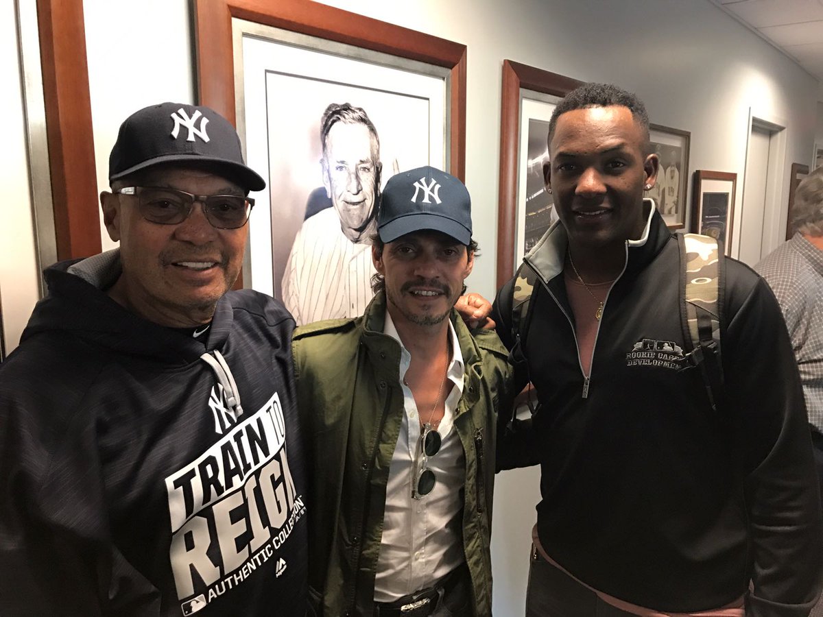 With hall of fammer @mroctober and Miguel Andújar, at the @Yankees vs @Phillies. https://t.co/tKPxPRyqxN
