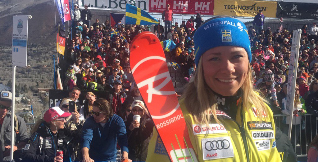 Frida Hansdotter i segerläge i Aspen. Tvåa, 0.03 bakom Vlhova. Fick käpp i ansiktet i nedre delen i åk1. #aspen2017 