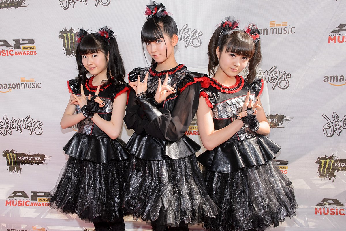 Congrats to @BABYMETAL_JAPAN, winners of our #RepYourLadies poll! https;//t.co/IXwT4UCTqS 🎊 https...