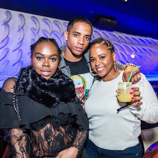 My wife and kids. ????????????. https://t.co/FR3hTIOBFx https://t.co/qZzhlF0bHs