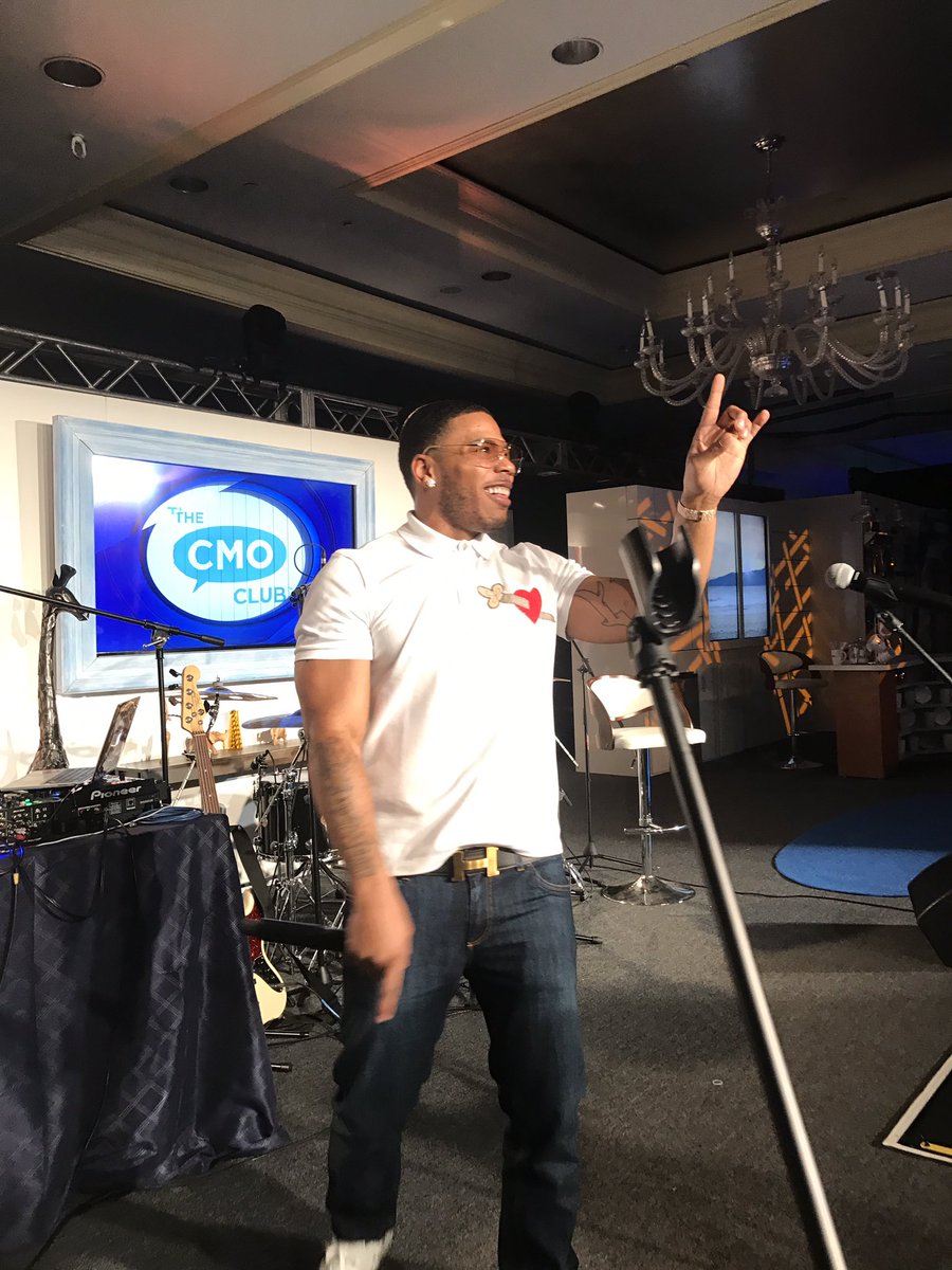 RT @TheCMOclub: What a night! #CMOclubSummit @Nelly_Mo https://t.co/NWs9Ad91b7