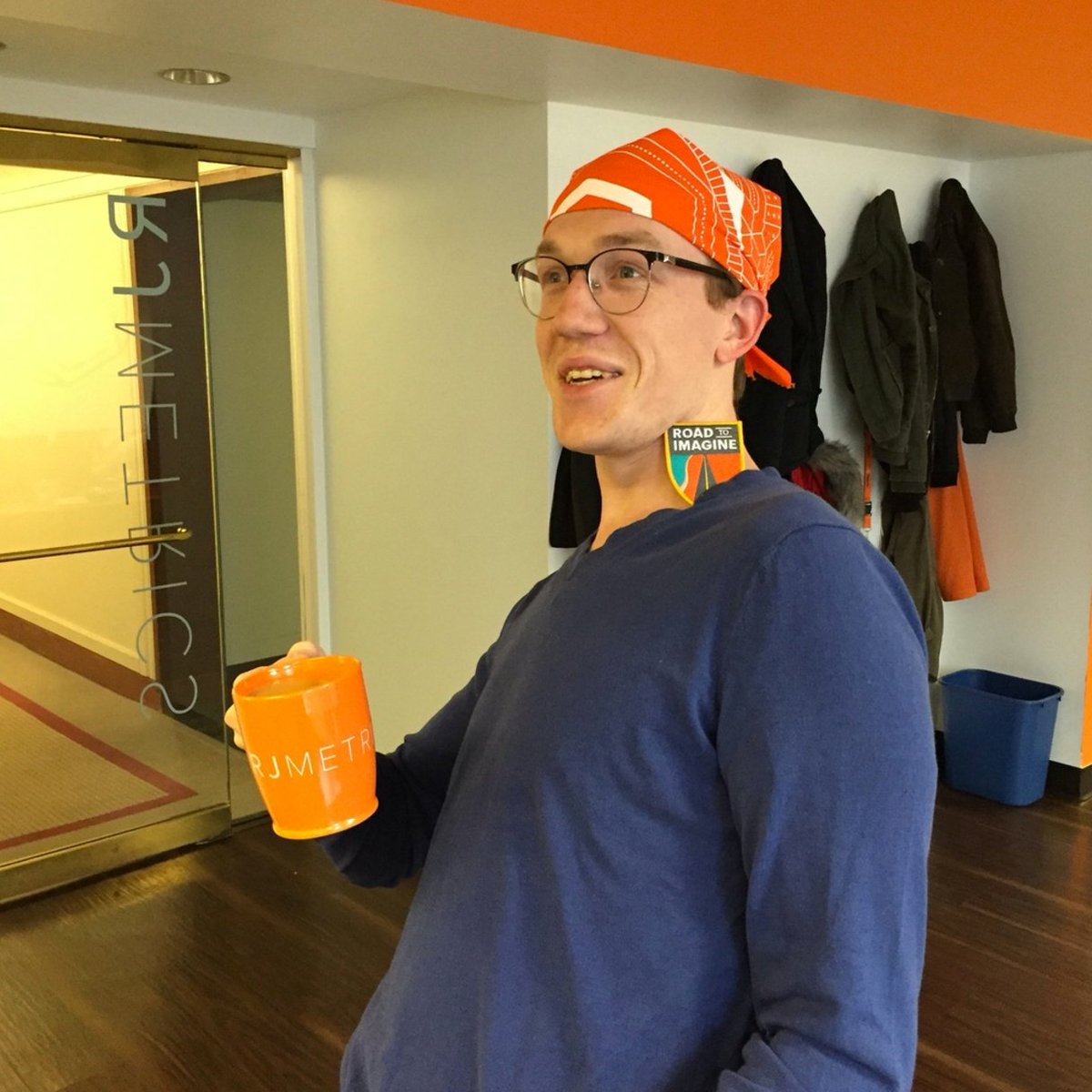 RJMetrics: Analyst Jim Roddy graciously agreed to model some #RoadToImagine swag @InsideMagento https://t.co/AqSxUPiiwS