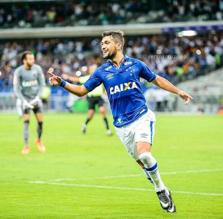 HOJE É DIA DE CRUZEIRO