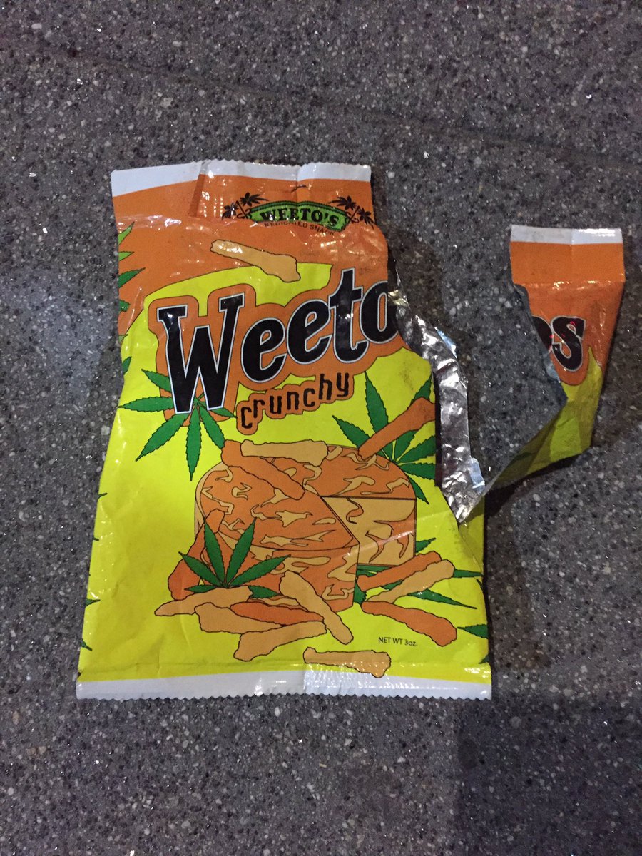 Generic cheetos ! https://t.co/wtJz0Hur38