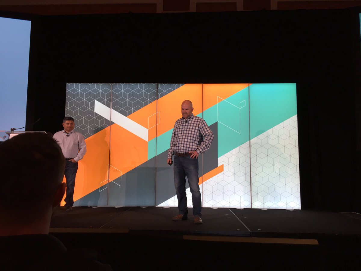 DigitalPianism: It's starting ! #Magentoimagine https://t.co/a9IYB11Znl