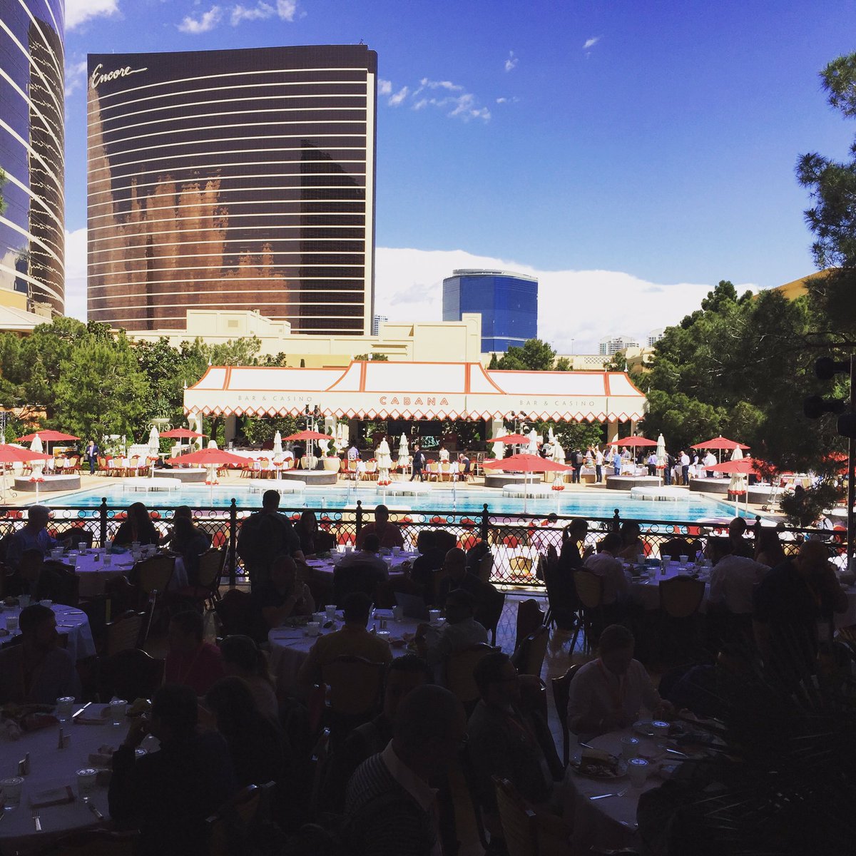 chris_vancity: Lunch time at #MagentoImagine https://t.co/4nU7O7GiAy