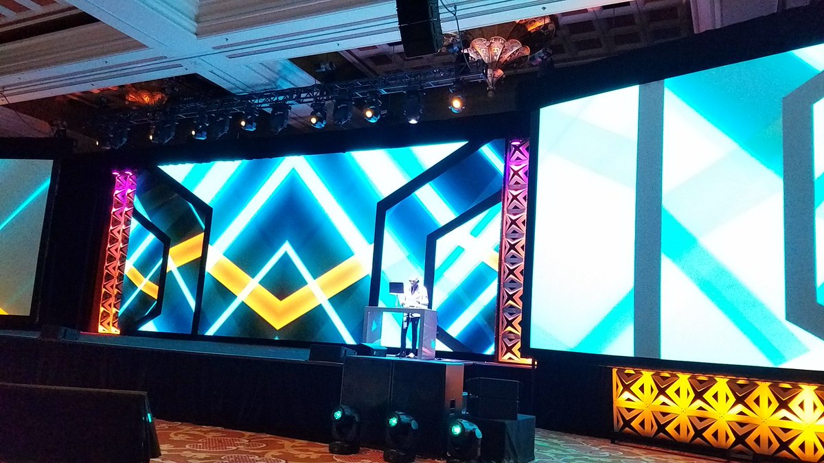 Endertech: #Magentoimagine kicking day two off right with a killer DJ https://t.co/JrnBMXT7ur