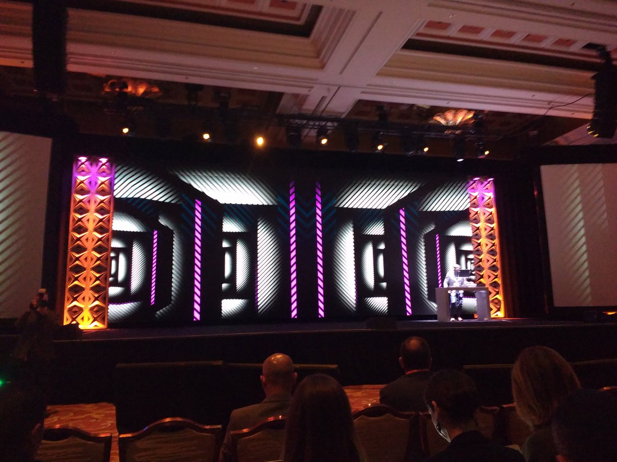 avstudnitz: First Keynote at #Magentoimagine is about to start. Always a good show! https://t.co/AFh9XwyAm8