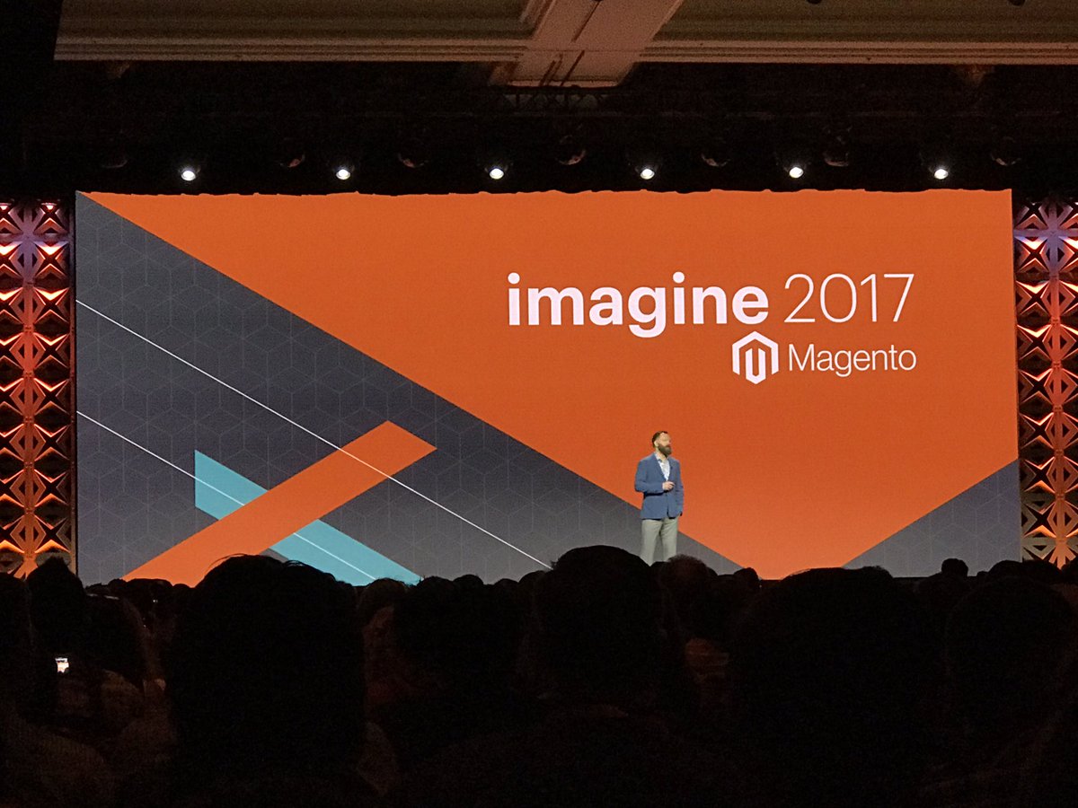 jaalcant: Aquí está @interactiv4 otro año más. #MagentoImagine https://t.co/sifUavxkaS