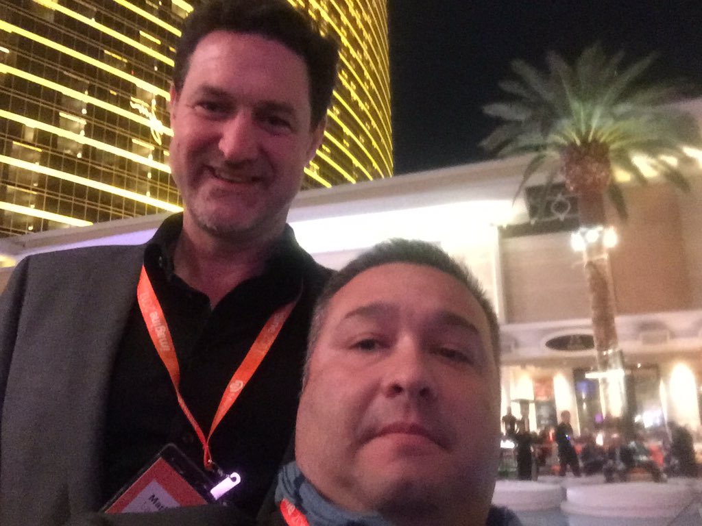 nbs_system: #MagentoImagine Pendant que vous dormiez, on a rencontré Mark Lavelle, @mklave1 au Imagine Evening Event ! https://t.co/mPSnFGh7Wf