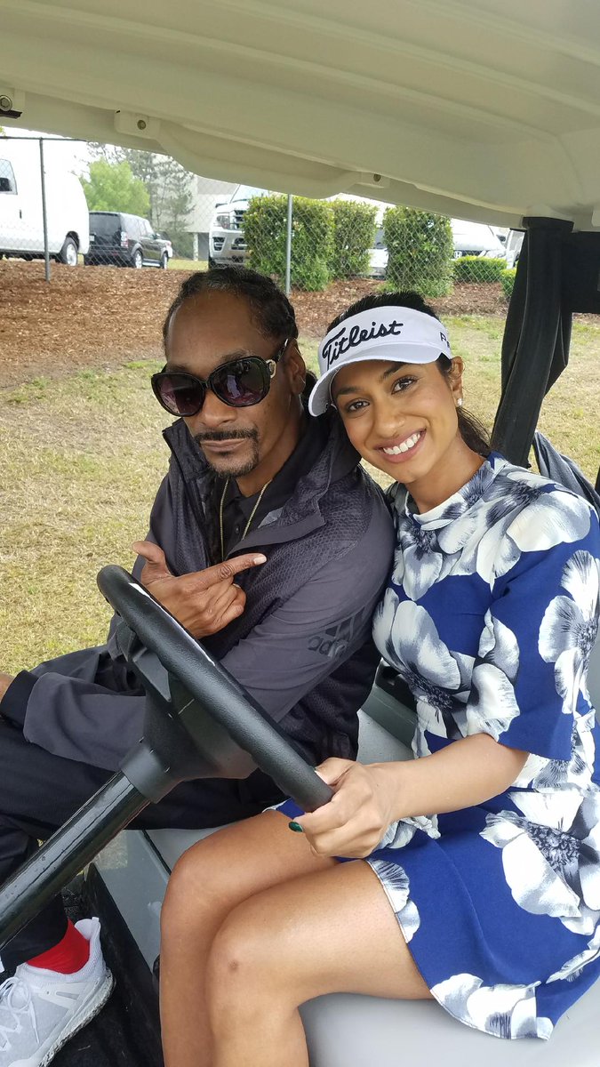 lessons from the best ⛳️ @TheSeemaSadekar !! @Tanquerayusa @PGDGlobal @TheAugustaJam #SnoopinAugusta https://t.co/SM6jRbTVCV