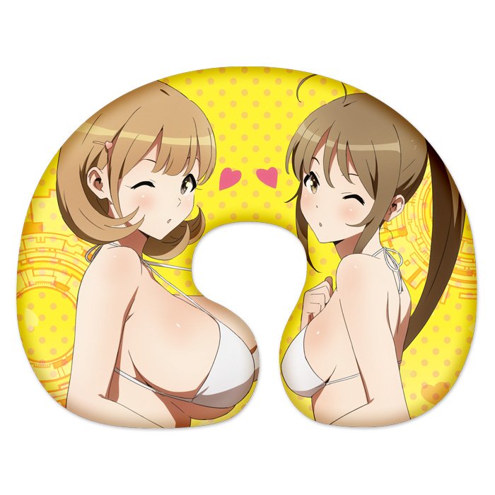 ネックピロー用にキャラクターデザインの「高瀬智章」氏に新規にイラストを描き下ろしいただきました!両面プリントで上半身と下 ネックピロー用にキャラクターデザインの「高瀬智章」氏に新規にイラストを描き下ろしいただきました!両面プリントで上半身と下