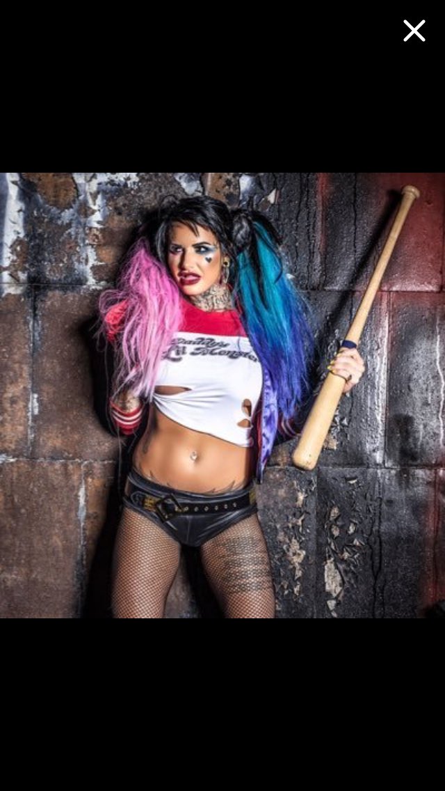 RT @nathanjohn1711: @jem_lucy as Harley Quinn tho!!!! ????????????????????????# https://t.co/iY7lWCJATZ