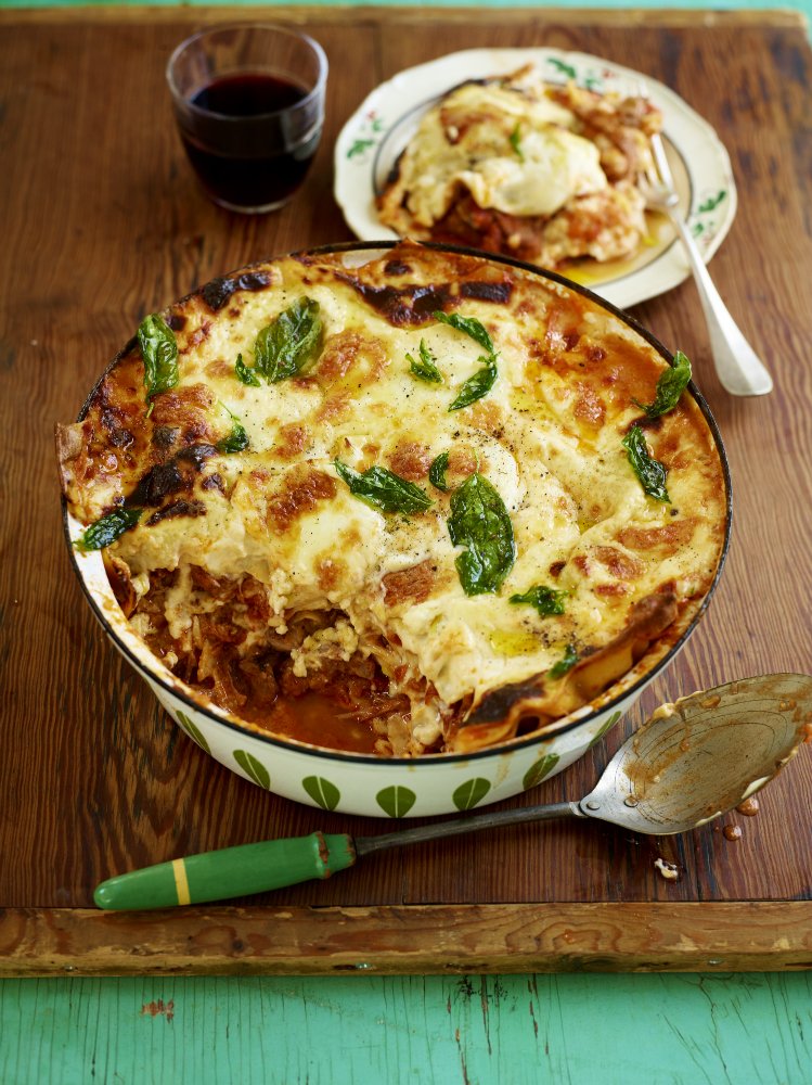 Not just for the #marathon runners! My incredible lasagne is the perfect family dish too https://t.co/9MUrTxdR91 https://t.co/857FVu20O7