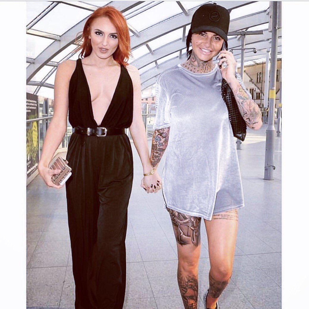 RT @rippa_pr: Out and about in Manchester @ZaraLena_ and @jem_lucy #exonthebeach https://t.co/tmkLaVHsQO