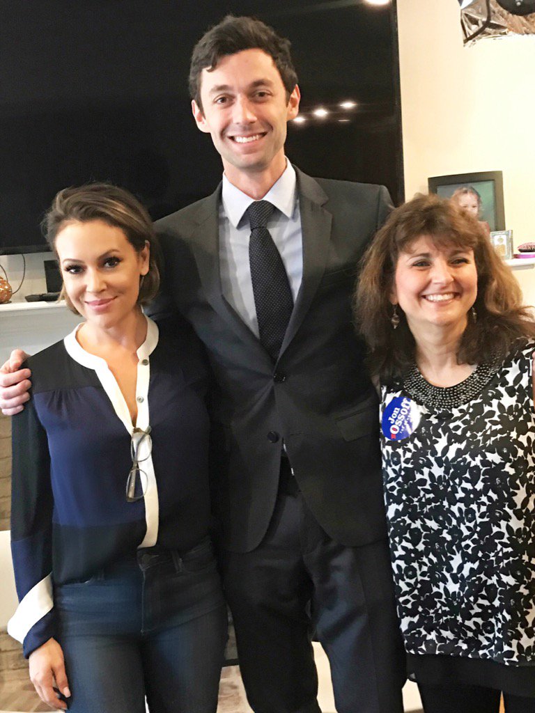 There are 8k volunteers working for @ossoff on the ground. This is their movement. This is their time. #FlipThe6th https://t.co/bCdc7PAnzf