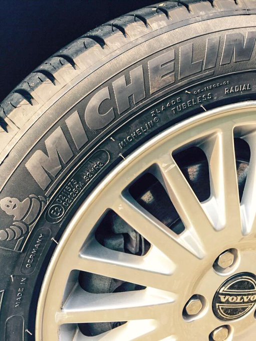 Nieuwe sloffen Primacy 3 de perfecte combinatie van veiligheid, comfort, levensduur en brandstofbesparing #MICHELIN http://t.co/EMG9OznDSU Michelin from twitter @Waagmeester