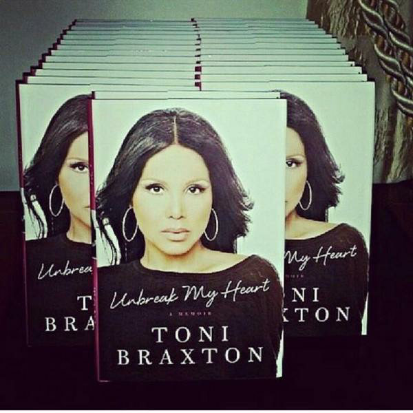 RT @BraxtonFValues: UNBREAK MY HEART MEMOIR! now in paperback! by @tonibraxton http://t.co/RDjonY4sDy @deystreet http://t.co/kQbfGK82UJ