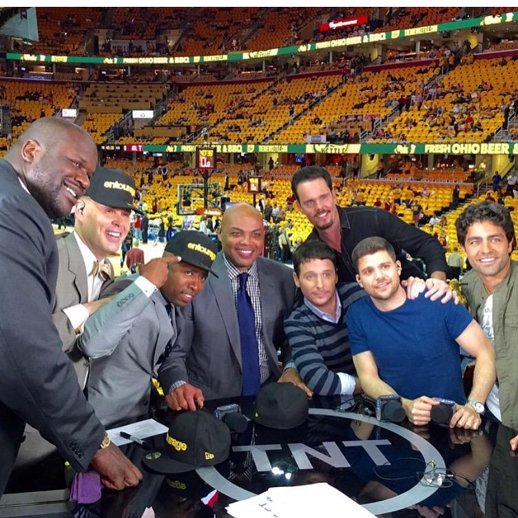 One of the coolest moments of my life http://t.co/4MftYI0XqA