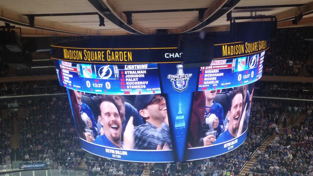 RT @HartnettHockey: Kevin Dillon from #Entourage crew is here, dressed in a Rangers jersey. #JohnnyDrama #Victory http://t.co/hSH9a3Nfpy