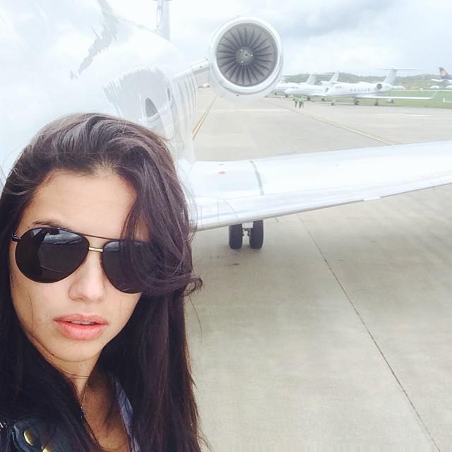 That jet-set life ✈️ @AdrianaLima #OwnTheSummer http://t.co/pXPRDHkrtI