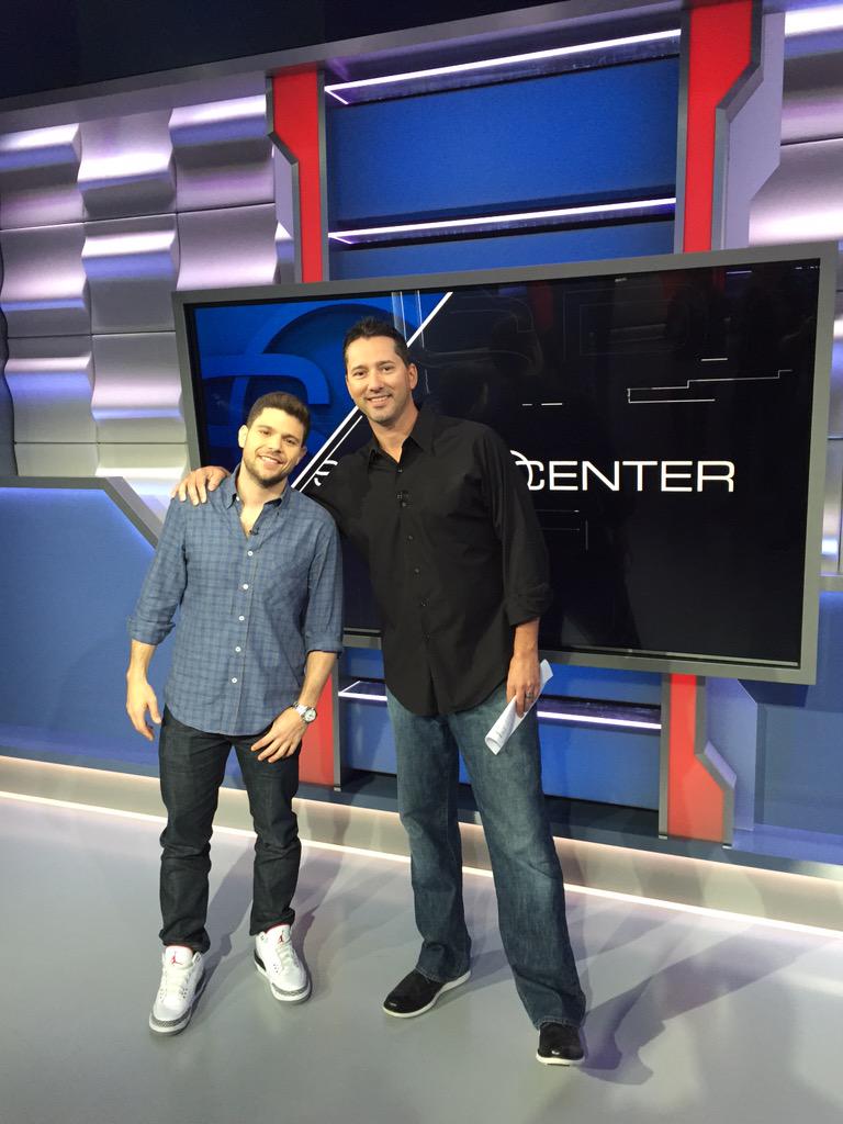 RT @GrishamESPN: Me and @jerrycferrara . Great dude! http://t.co/F1xIOlLuFn