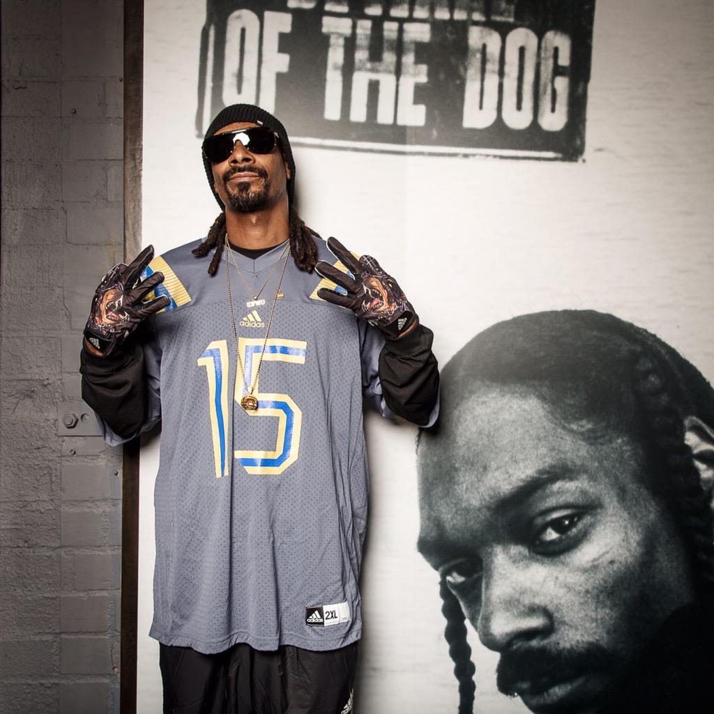 s/o to @adidasfballus new #SnoopCleat droppin Monday online !! #teamadidas http://t.co/kvyJXkWXG4